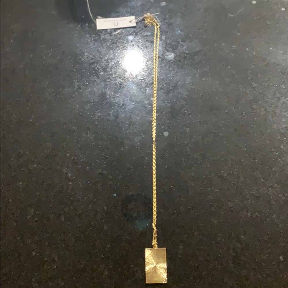 Uncommon James Queens Necklace in Gold